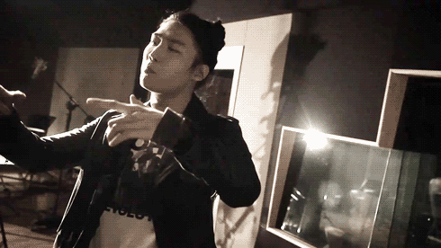 [Resim: tumblr_liu3osNXkt1qivk99o1_500.gif]