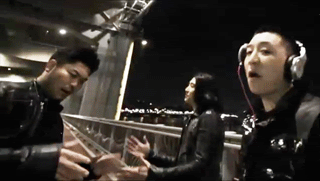[Resim: tumblr_lkkx16N8GZ1qchd7i.gif]