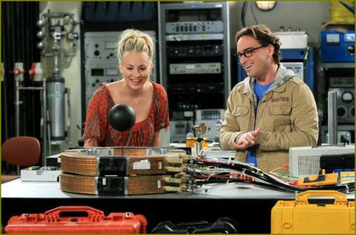 kaley_couco_and_johnny_galecki1