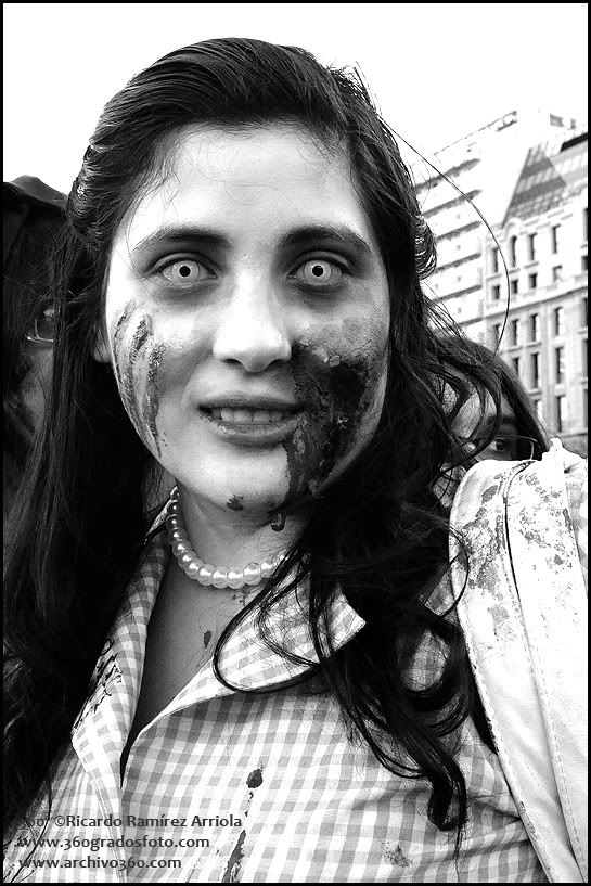 Zombies (Fotos Propias) Zombies (Fotos Propias)