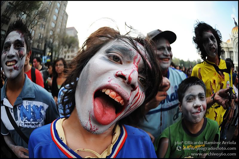 Zombies (Fotos Propias) Zombies (Fotos Propias)