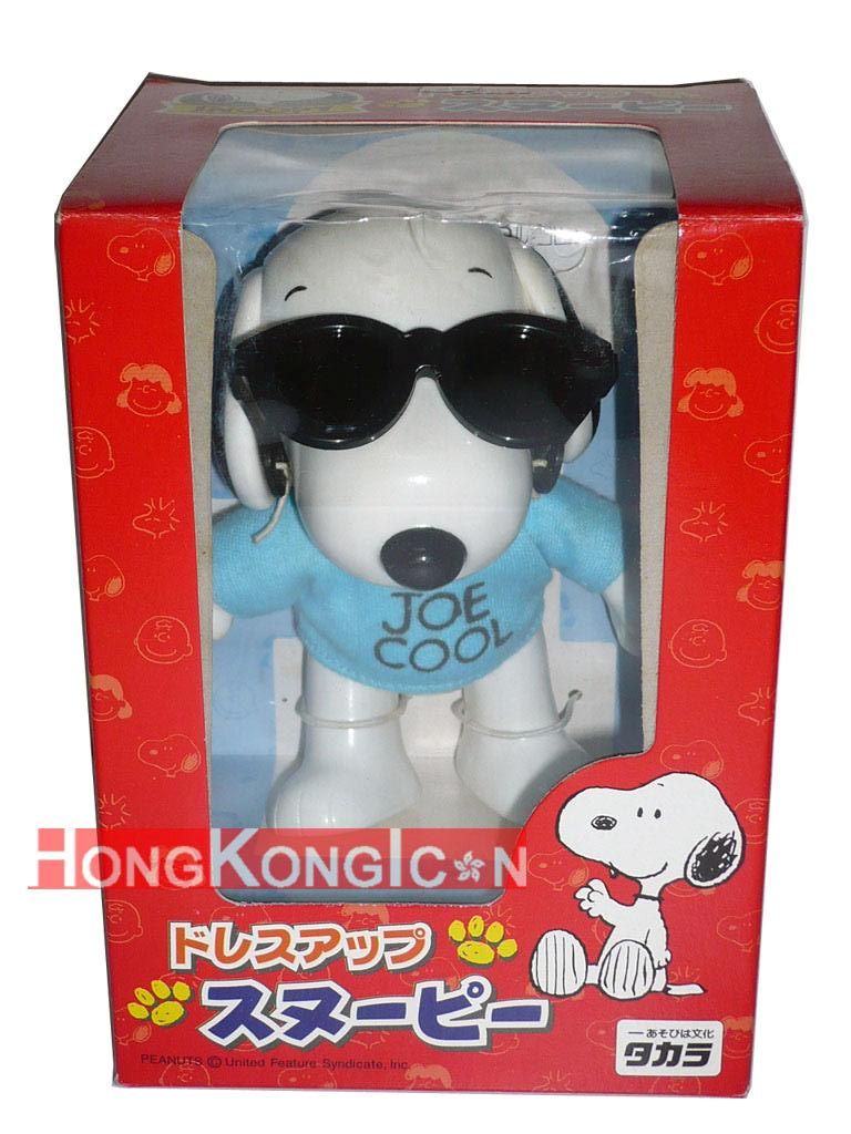 snoopy action figure