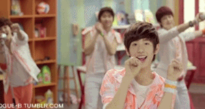 [Resim: 73-1.gif]