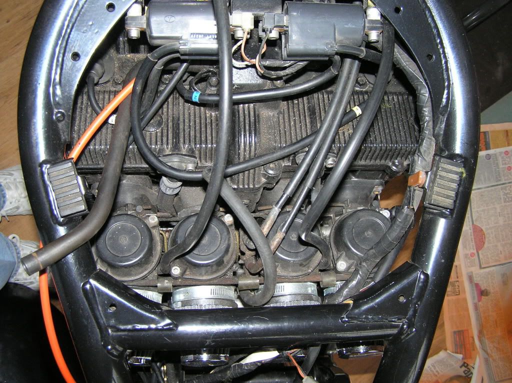 fuel pipe location please bandit 1200 mk 1